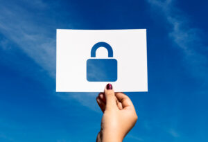 cheap hosting lock-in header Image